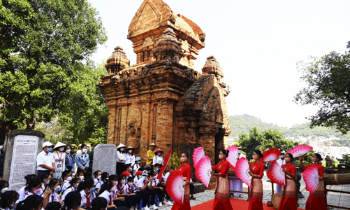 Ngành du lịch trước áp lực phải tự làm mới mình 