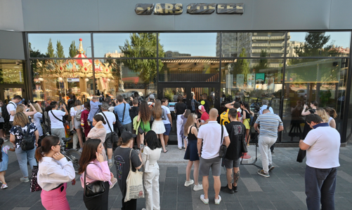 Chuỗi cà phê thay thế Starbucks tại Moscow có gì trong thực đơn?
