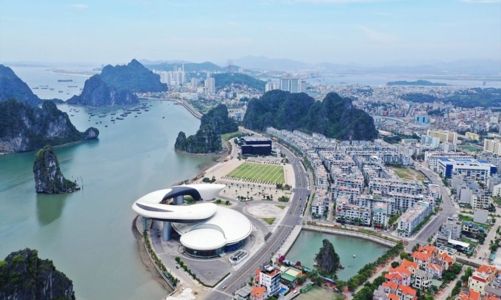 Chuyển trọng tâm từ du lịch, Quảng Ninh nhắm đến ngành công nghiệp ô tô, điện tử