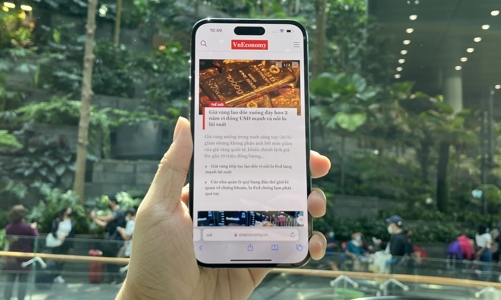 iPhone 14 xách tay về Việt Nam có giá cao từ 10-20 triệu so với chính hãng