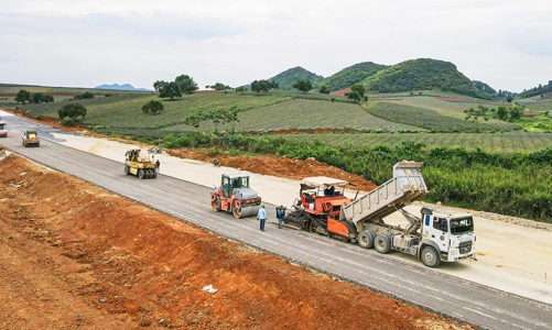 Bộ Giao thông vận tải tăng tốc giải ngân hơn 20.000 tỷ, dồn lực cho cao tốc Bắc - Nam