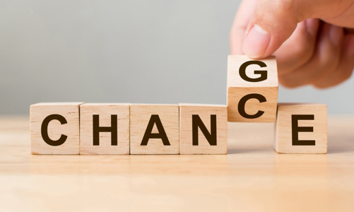 Chứng khoán sẽ biến động thế nào khi Ngân hàng Nhà nước nâng lãi suất điều hành 1%? 