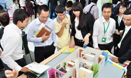 Đã đến lúc phải hiện đại hóa việc cấp chứng chỉ môi giới