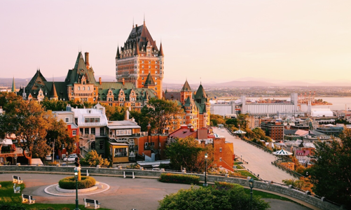 Mở cửa lại du lịch, Canada chủ yếu sẽ đón khách Mỹ?