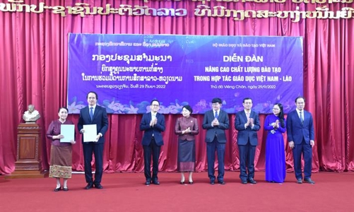 Đồng bộ giải pháp nâng cao chất lượng đào tạo lưu học sinh Lào