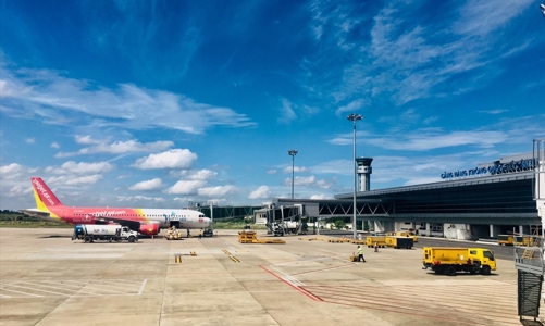 Giảm 20% mức thu nhiều loại phí trong lĩnh vực hàng không dân dụng