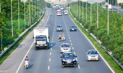 Vì sao hơn 1 vạn phương tiện vận tải bị thu hồi phù hiệu? 