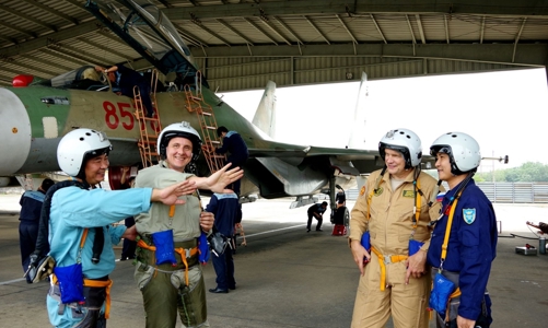 Tổ công tác khẩn trương nghiên cứu đề án xã hội hoá và bổ sung nhiều sân bay vào quy hoạch đến năm 2050