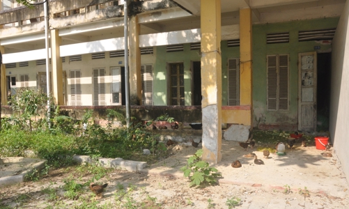 Cận cảnh hàng loạt trụ sở công bỏ hoang tại Thanh Hóa