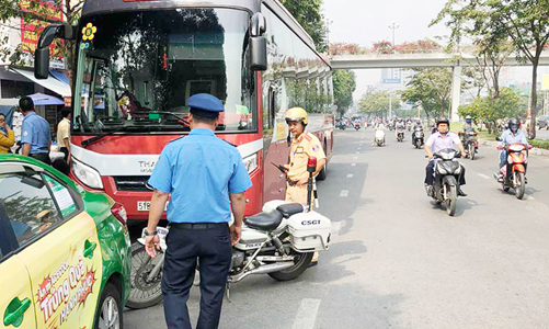 Công an Hà Nội mạnh tay dẹp nạn 