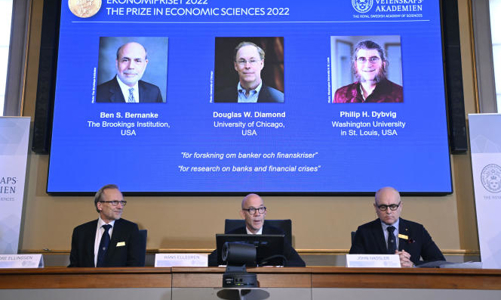 Ba người Mỹ giành giải Nobel Kinh tế với nghiên cứu về ngân hàng và khủng hoảng tài chính