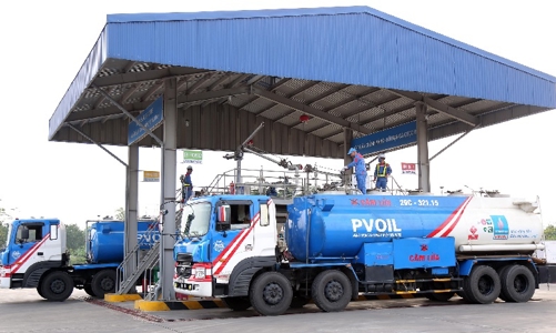 Tất cả doanh nghiệp đầu mối và phân phối phải ký cam kết cung cấp xăng dầu cho các cửa hàng bán lẻ