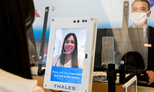 Sắp thử nghiệm công nghệ nhận dạng khuôn mặt của thẻ căn cước gắn chip khi làm thủ tục tại sân bay