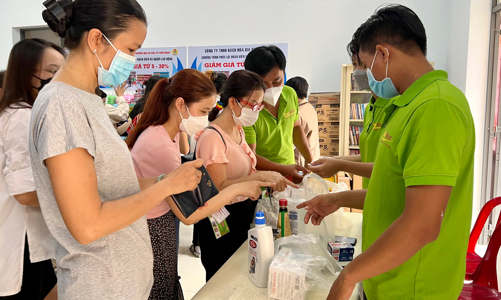 Tổ chức nhiều hoạt động chăm lo cho người lao động dịp Tết 