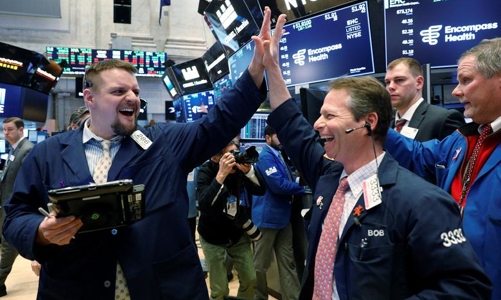 Chứng khoán Mỹ tăng điểm mạnh, Dow Jones có tuần tăng thứ tư liên tiếp