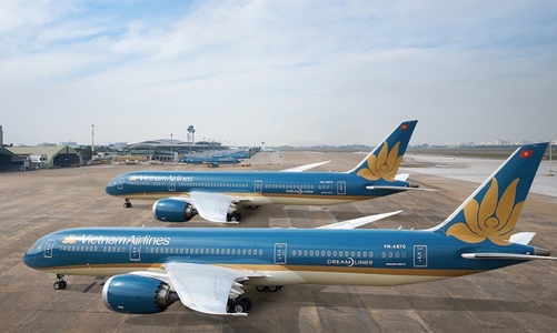 Vietnam Airlines báo doanh thu tăng 5 lần, lỗ giảm mạnh trong quý 3/2022