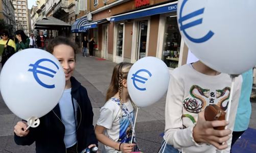 Mặc lãi suất tăng, lạm phát ở châu Âu vẫn cao chưa từng thấy