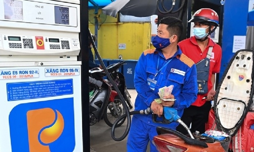 Xăng dầu tiếp tục tăng giá