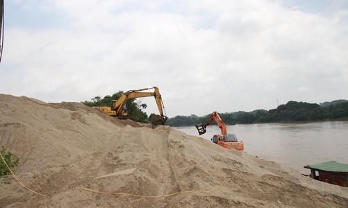 Hà Nội: 124 bãi tập kết cát, sỏi chưa đủ thủ tục hoạt động hoặc không phù hợp tiêu chí