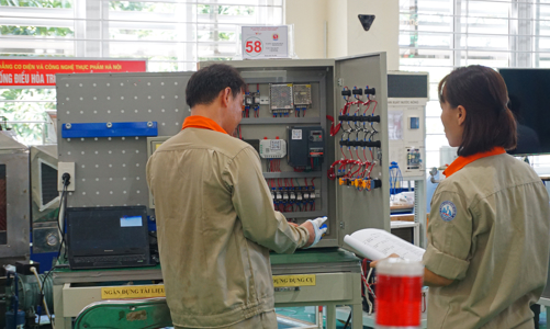 Hà Nội đẩy mạnh gắn kết giáo dục nghề nghiệp với thị trường lao động