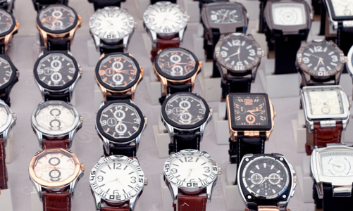 Đồng hồ xa xỉ đã qua sử dụng sụt giảm giá trị do thừa nguồn cung