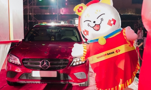 Techcombank tri ân khách hàng lớn nhất từ trước đến nay, với tổng trị giá đến 100 tỷ đồng