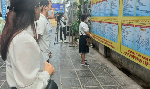 Khó tuyển lao động cuối năm, “điệp khúc” đến hẹn lại lên