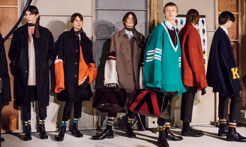 “Vua thiết kế” Raf Simons đóng cửa thương hiệu thời trang sau 27 năm