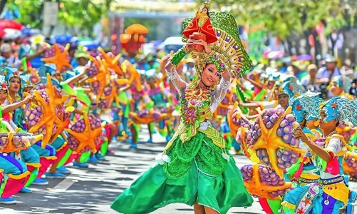 Thành phố nhỏ nhất cả nước đón lượng du khách gấp 64 lần dân số địa phương, thu 14.000 tỷ từ du lịch