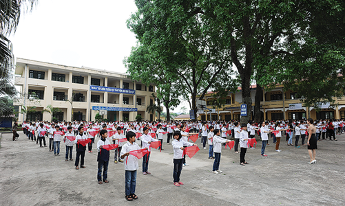Đòi hỏi cấp bách: Tăng lương, phụ cấp cho giáo viên