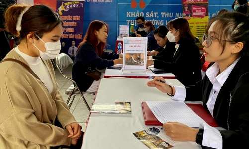 Nơi cắt giảm lao động, nơi đẩy mạnh tuyển dụng