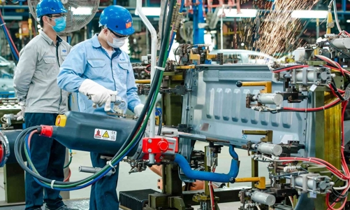 PMI tháng 11 dưới ngưỡng trung bình, ngành sản xuất Việt Nam suy giảm rõ rệt