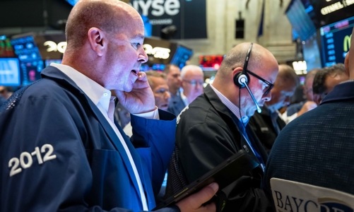 Chứng khoán Mỹ giảm điểm sau báo cáo lạm phát, giá dầu lưỡng lự dù Trung Quốc nới hạn chế chống Covid