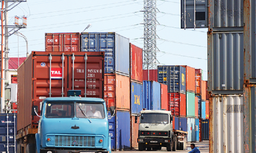 Phát triển trung tâm logistics: Tránh tình trạng “kẻ ăn không hết, người lần chẳng ra”