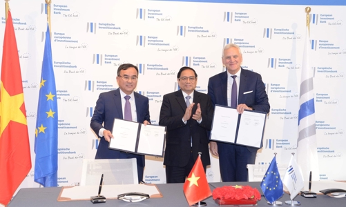 EVN và EIB ký kết biên bản ghi nhớ hợp tác trong lĩnh vực điện năng