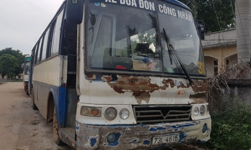 Ẩn hoạ từ xe cũ nát đưa đón công nhân Bắc Giang, 2 trung tâm đăng kiểm bị tạm đình chỉ