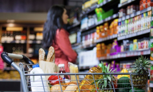 Tiêu dùng sẽ giảm mạnh từ năm 2023, triển vọng nào cho cổ phiếu bán lẻ?