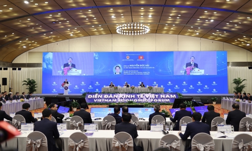 Chính sách tài khoá và chính sách tiền tệ “vững tay chèo” giúp kinh tế vượt sóng