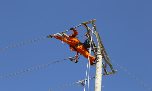 Tập đoàn Than than khó, Tập đoàn Điện kêu lỗ nhiều... người dân, doanh nghiệp lo “sốt vó”