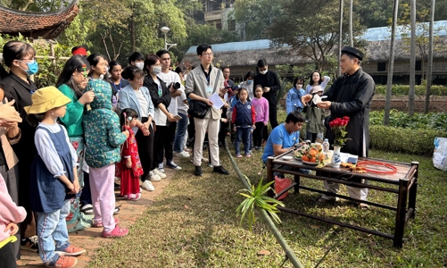 Người Hà Nội được trải nghiệm Tết Việt vùng Kinh Bắc