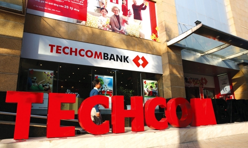 Năm 2022: Techcombank giữ vững CAR ở mức cao 15,2%, thu hút thêm 1,2 triệu khách hàng mới