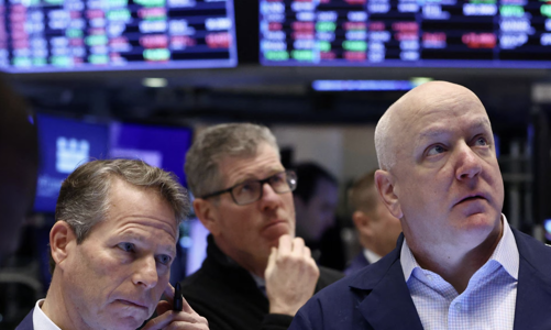 Chứng khoán Mỹ trượt nhẹ sau báo cáo lạm phát, giá dầu giảm 1%