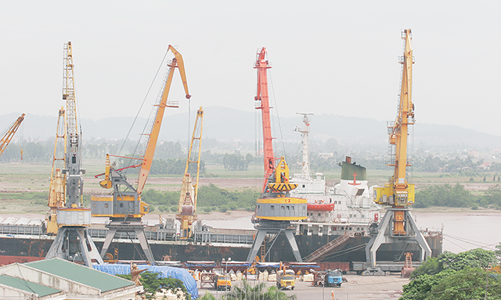 Đề xuất sửa đổi loạt giá dịch vụ cảng biển