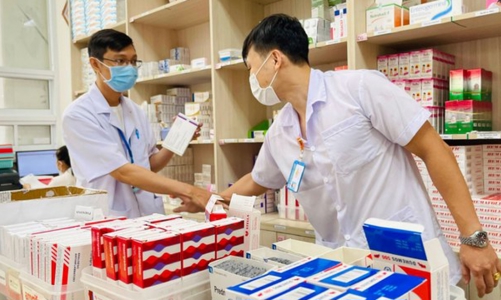 Giải quyết tình trạng thiếu thuốc, sinh phẩm y tế trong tháng 3/2023