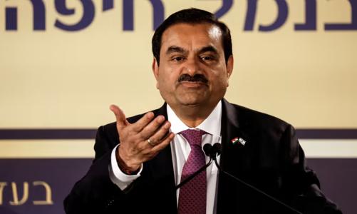 Một tháng bị tấn công bán khống, công ty của tỷ phú Ấn Độ bốc hơi 145 tỷ USD vốn hoá