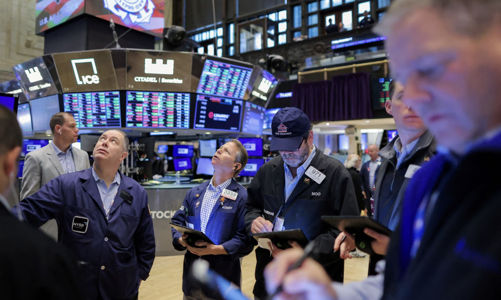 Chứng khoán Mỹ và giá dầu đồng loạt tăng khi lợi suất trái phiếu giảm