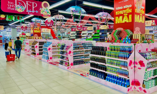 Doanh nghiệp bán lẻ nỗ lực “tung chiêu” mới nhằm kích cầu tiêu dùng