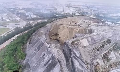 Cấp bách tìm giải pháp xử lý bãi đổ thải khổng lồ của doanh nghiệp phân bón tại Hải Phòng 