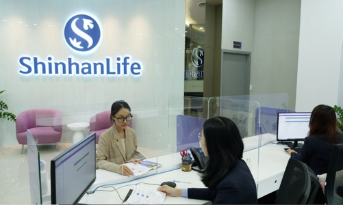 Khách hàng chuộng sản phẩm bảo hiểm nhân thọ thuần bảo vệ