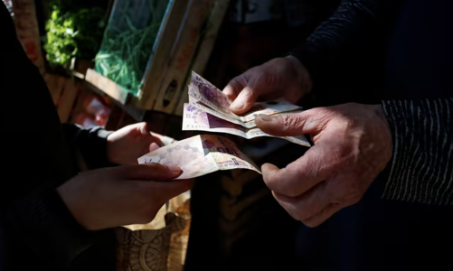 Lạm phát ở Argentina vượt 100%